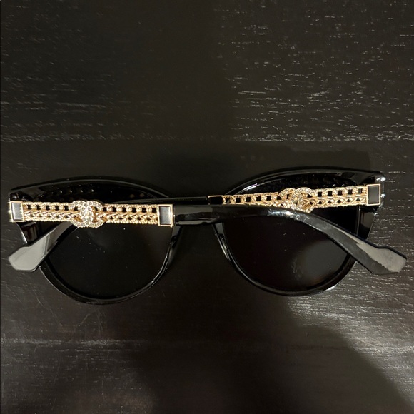 New Luxury Black and Gold Fashion Sunglasses - Lowered the price NO CASE - Picture 2 of 12